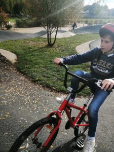 Lire la suite à propos de l’article Matinée au pump track de Bléré